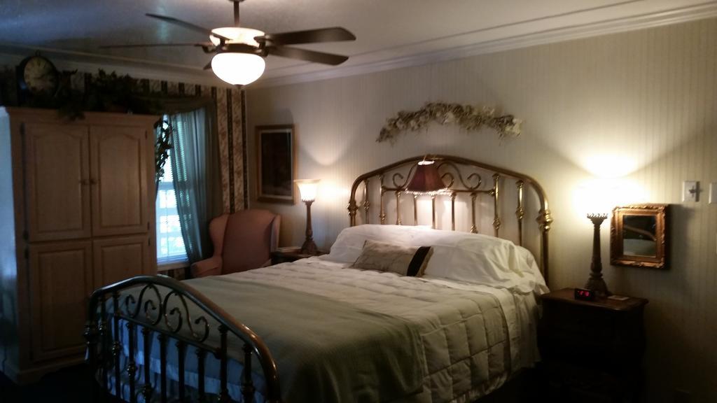 Rooster Hill Guest House Port Angeles Phòng bức ảnh