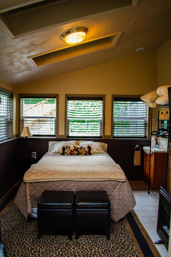 Rooster Hill Guest House Port Angeles Ngoại thất bức ảnh